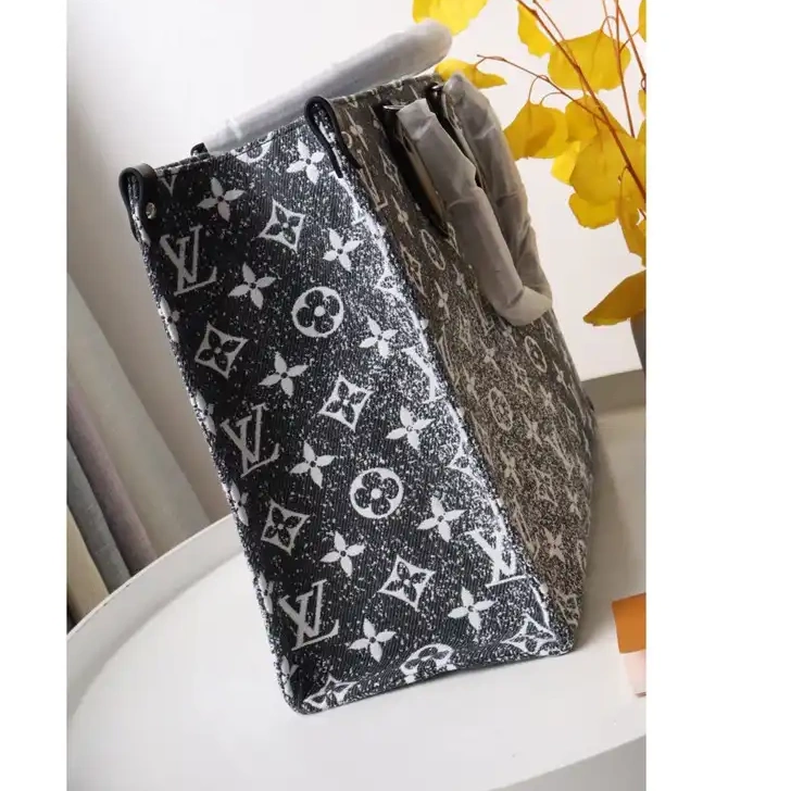Fashionrepsfam ru LV Bag 2211DJ0032 0825